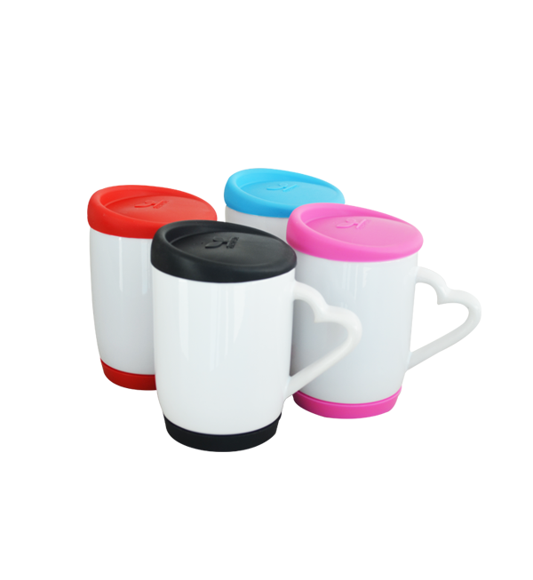Tazas con asa de corazón y tapa de silicón para sublimación